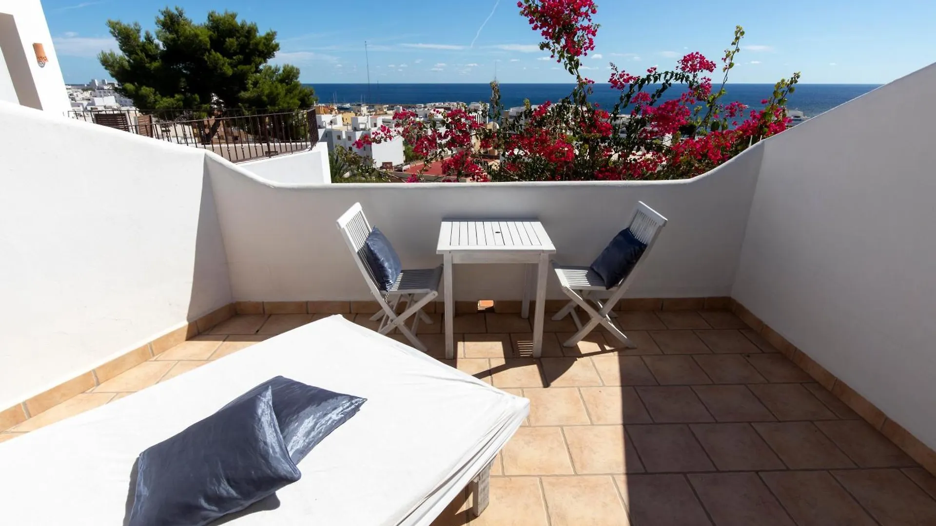 Buenavista & Suites Santa Eulària des Riu