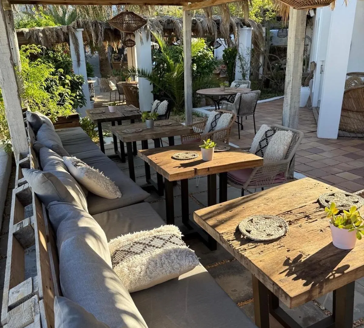 ** Frühstückspension Buenavista & Suites Santa Eulària des Riu Spanien